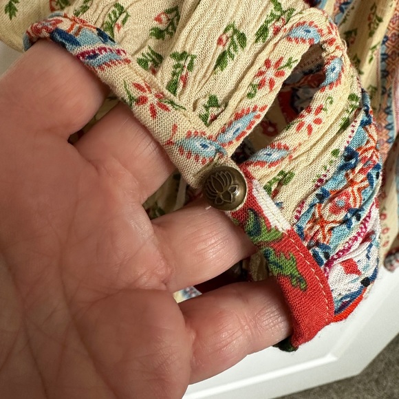 Vintage Boho Sundress with front and back cutout, elastic waist and button wrist - Picture 7 of 7